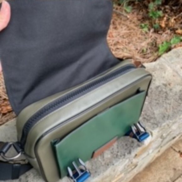 Coach League Messenger/Courier Bag - Picture 9 of 12